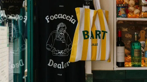 Tote bag Bart rayé et t-shirt